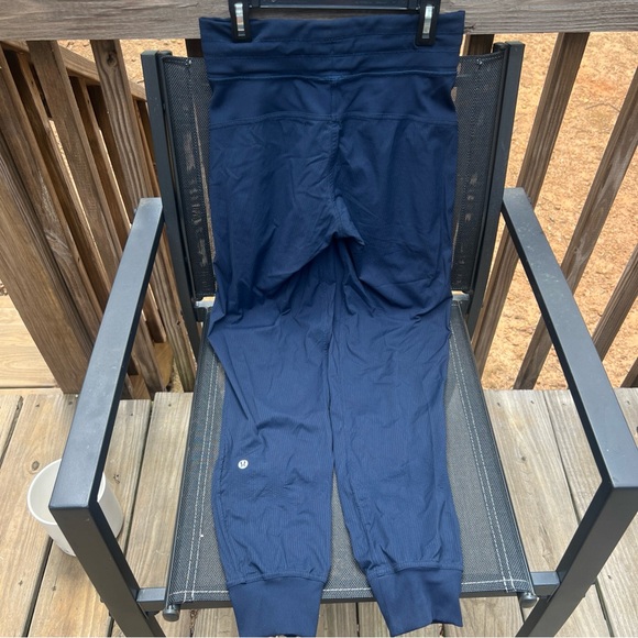 Lululemon Dance Studio Jogger, Size 2, Newer Release, True Navy 💙💙💙 - Picture 12 of 15